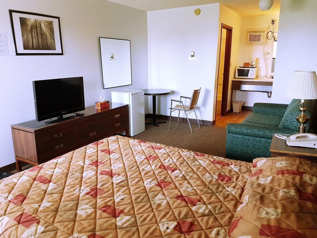 Elk Point Motel & Rv Park Экстерьер фото